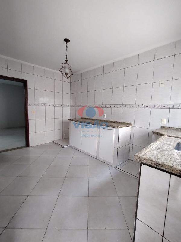 Casa em condomínio para aluguel no Jardim Portal de Itaici: 