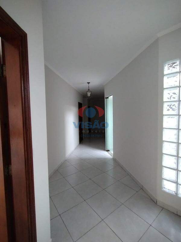 Casa em condomínio para aluguel no Jardim Portal de Itaici: 