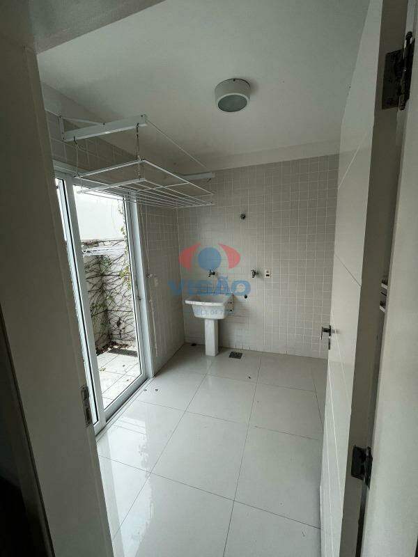 Casa em condomínio à venda no Jardim Vila Paradiso: 