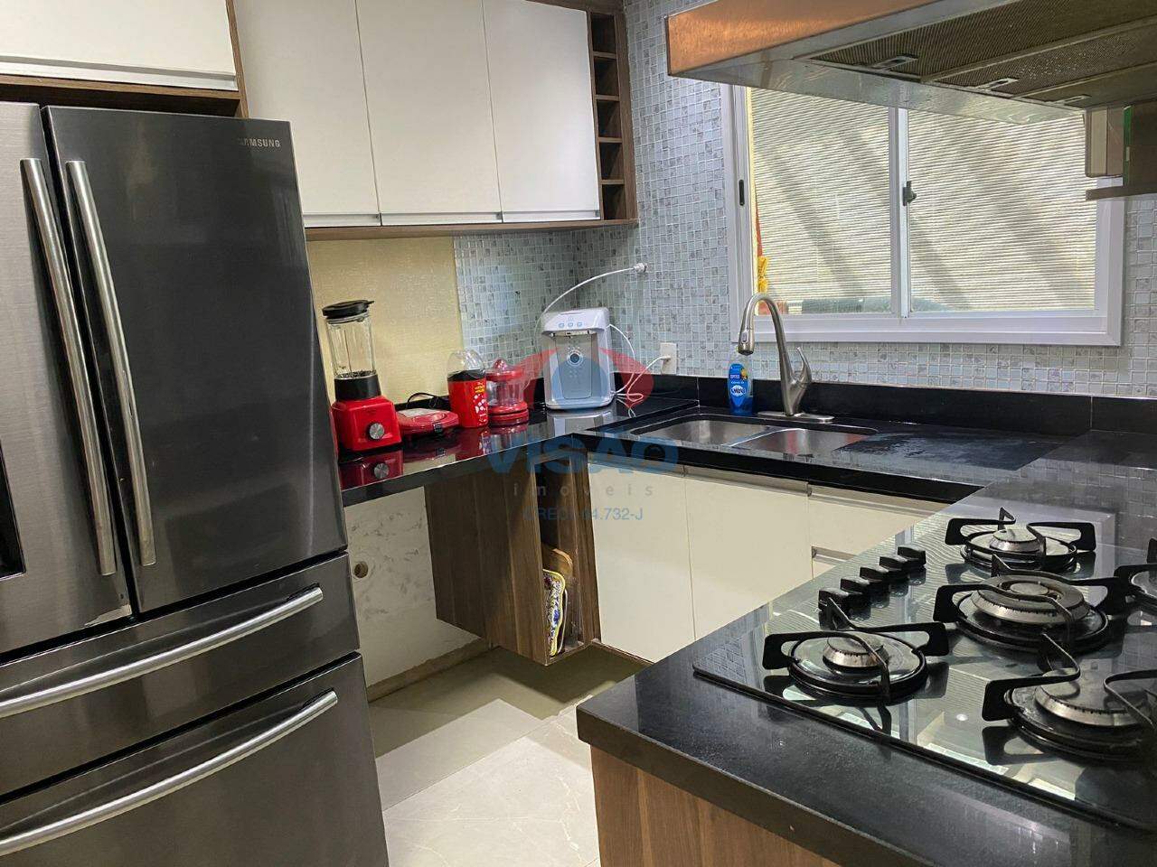 Casa em condomínio à venda no Chácara Belvedere: 