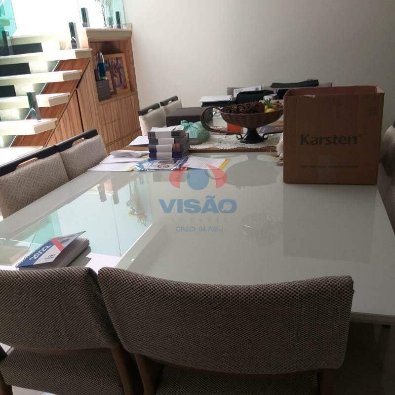 Casa - Sobrado à venda no Centro: 