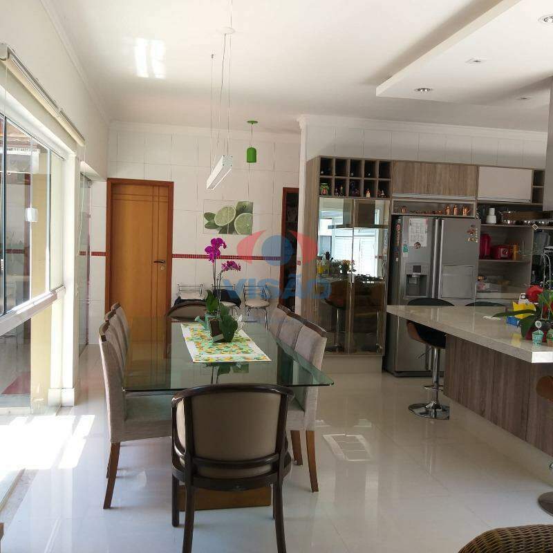 Casa - Sobrado à venda no Centro: 
