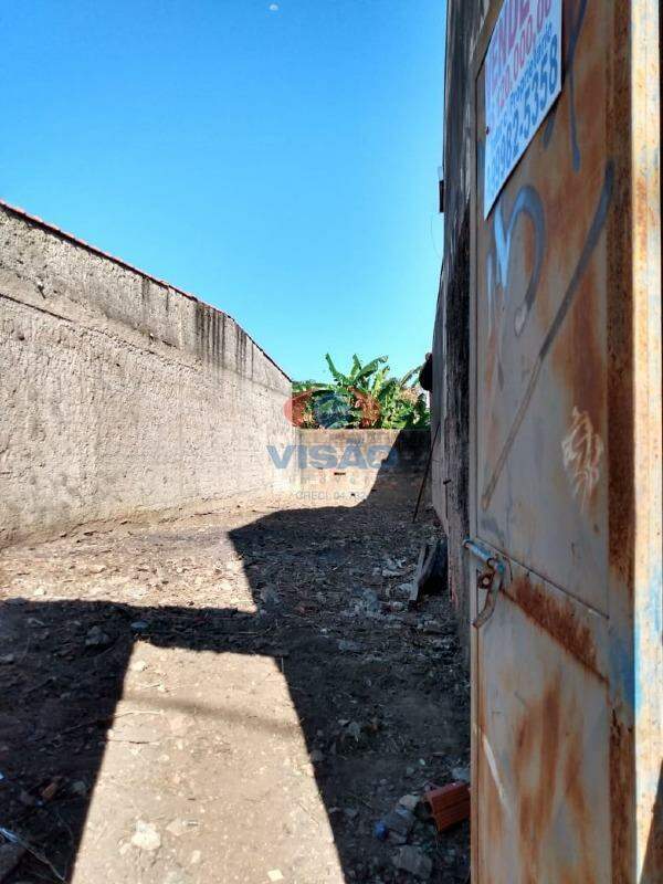 Terreno à venda no Jardim São João: 