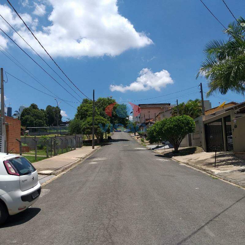 Apartamento à venda no Jardim Sevilha: 