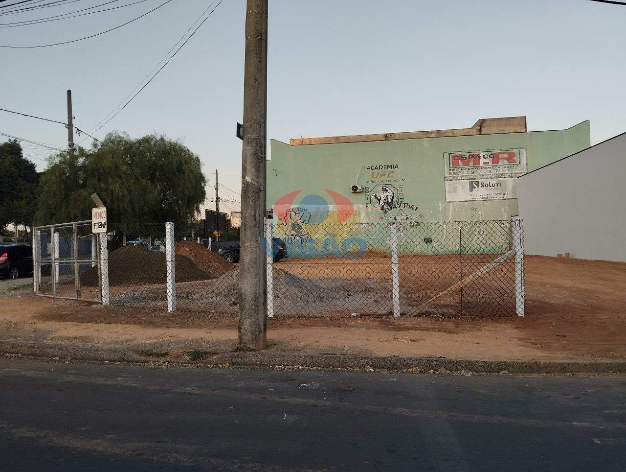 Terreno à venda no Jardim Bom Princípio: 