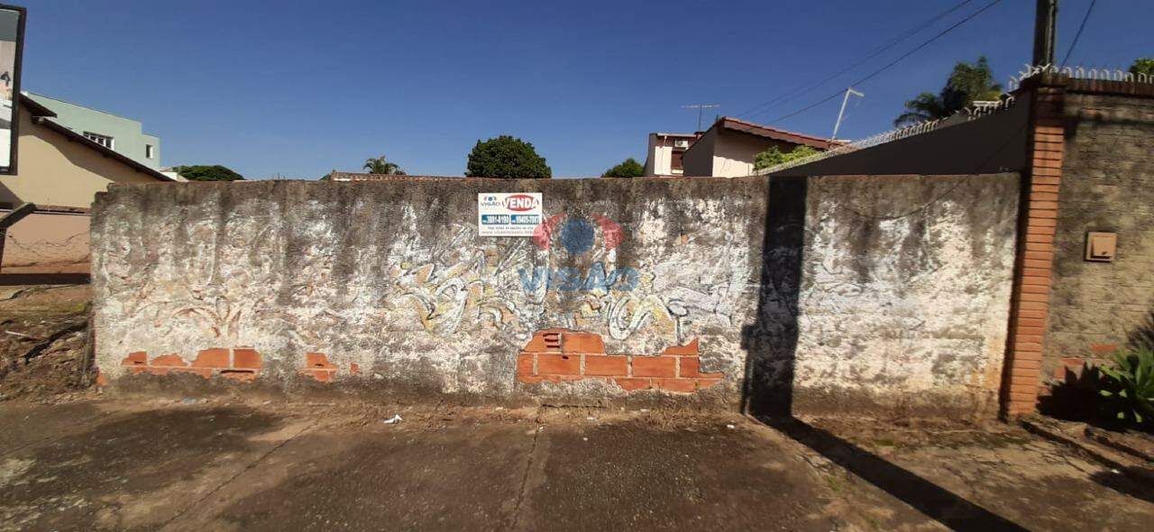 Terreno à venda no Jardim Dom Bosco: 