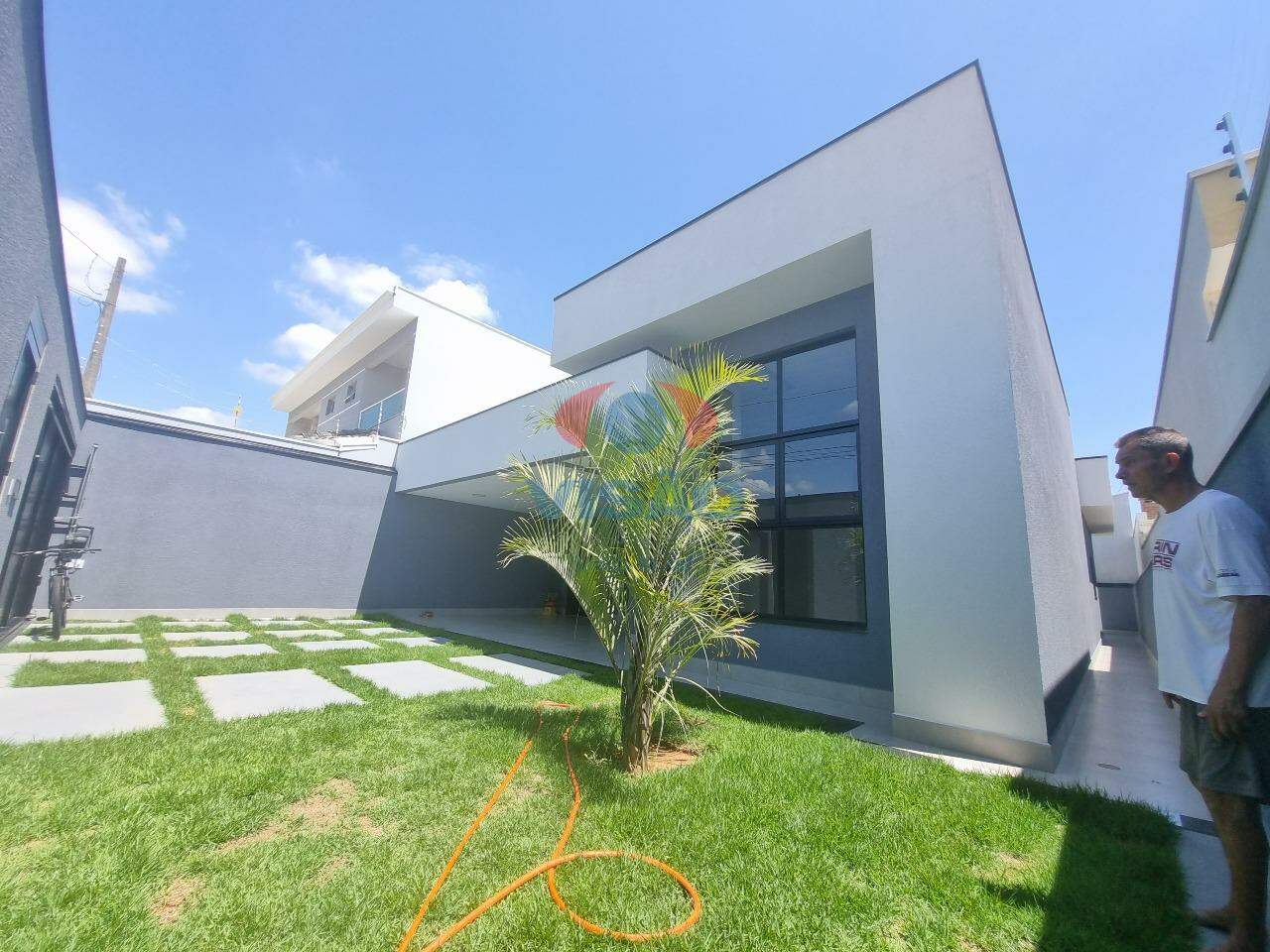 Casa à venda no Jardim Esplanada II: 