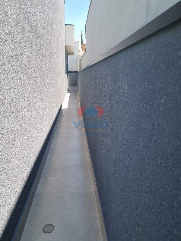 Casa à venda no Jardim Esplanada II: 