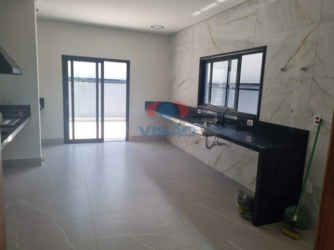 Casa à venda no Jardim Esplanada II: 