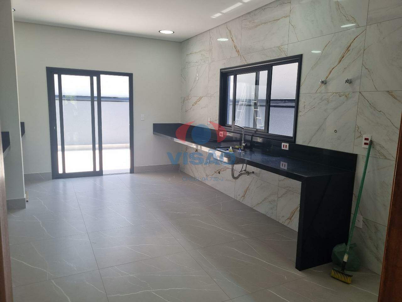 Casa à venda no Jardim Esplanada II: 