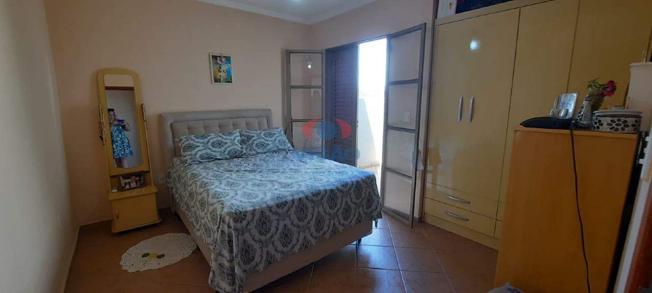 Casa à venda no Jardim Primavera: 