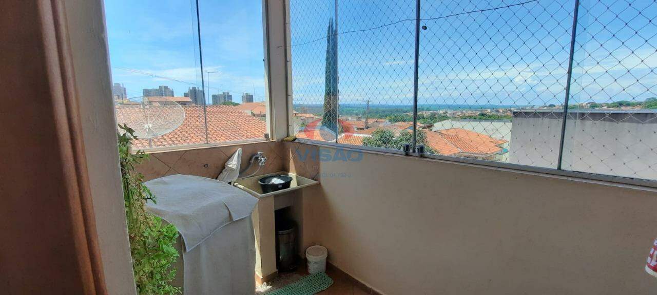 Casa à venda no Jardim Primavera: 