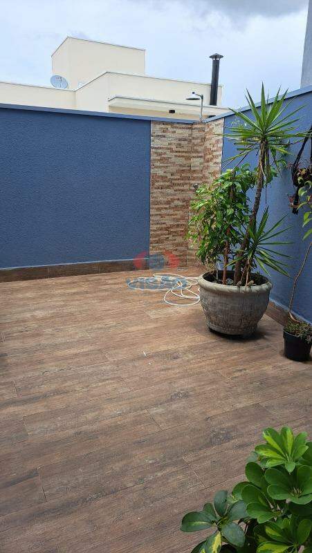 Casa em condomínio à venda no Jardins do Império: 