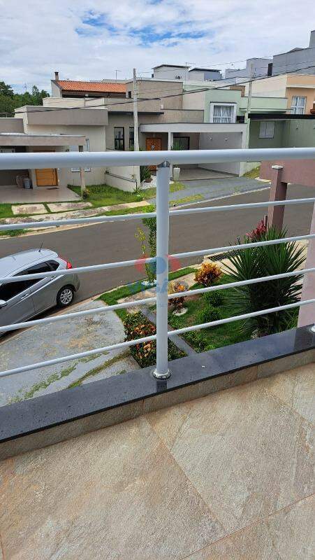 Casa em condomínio à venda no Jardins do Império: 