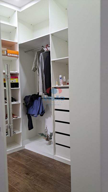 Casa em condomínio à venda no Jardins do Império: 