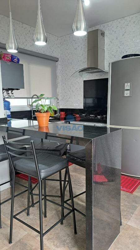 Casa em condomínio à venda no Jardins do Império: 