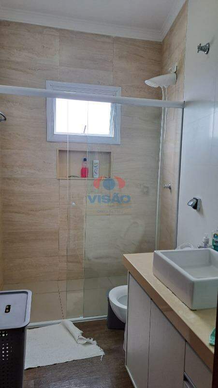 Casa em condomínio à venda no Jardins do Império: 