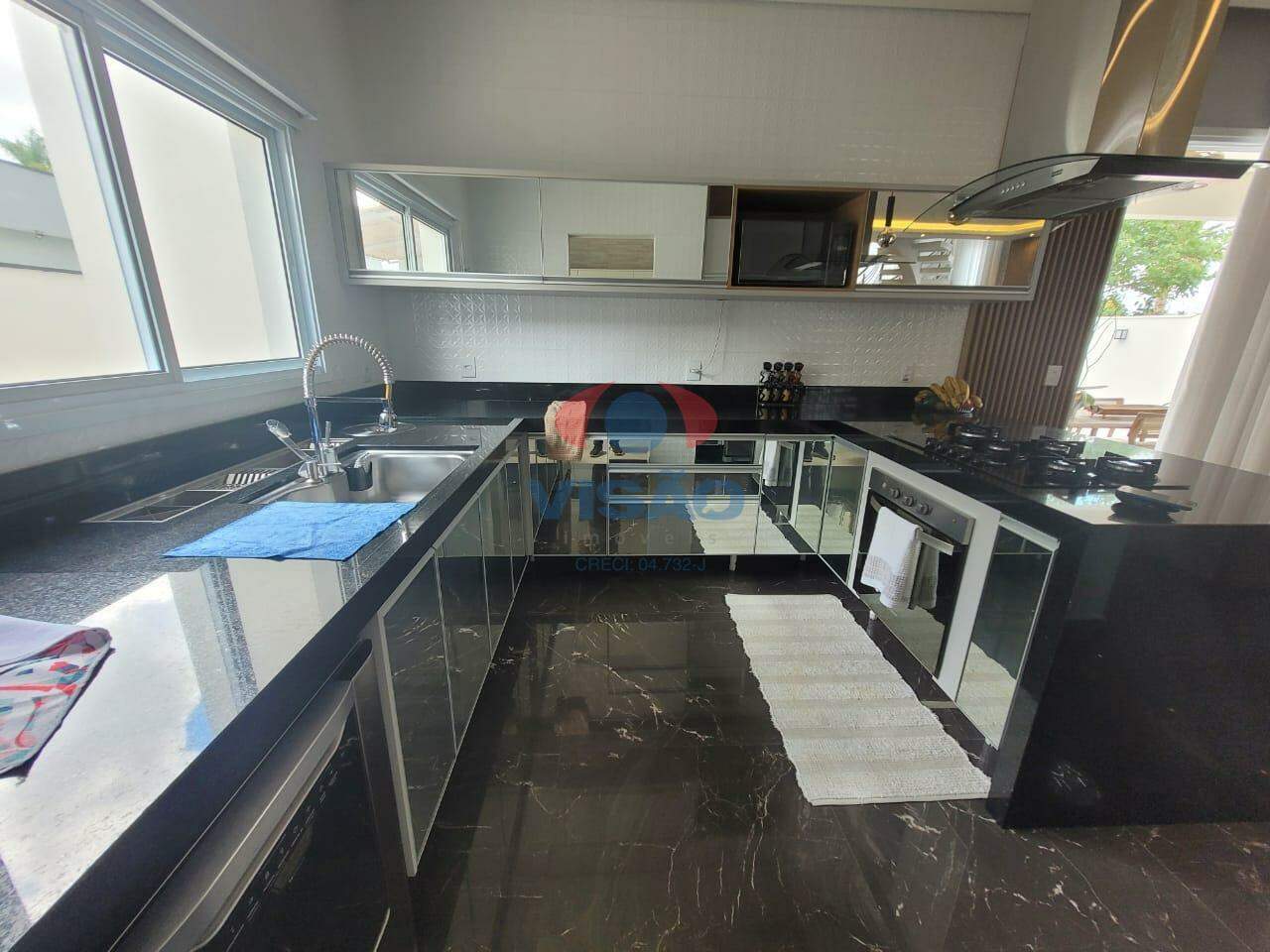Casa em condomínio à venda no Portal dos Bandeirantes Salto: 