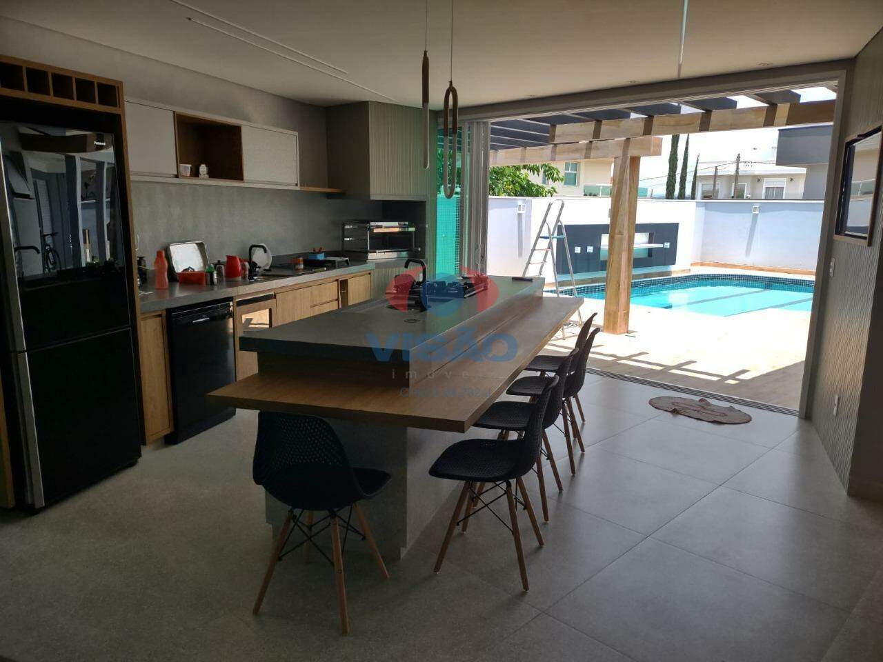 Casa em condomínio à venda no Jardim dos Lagos: 