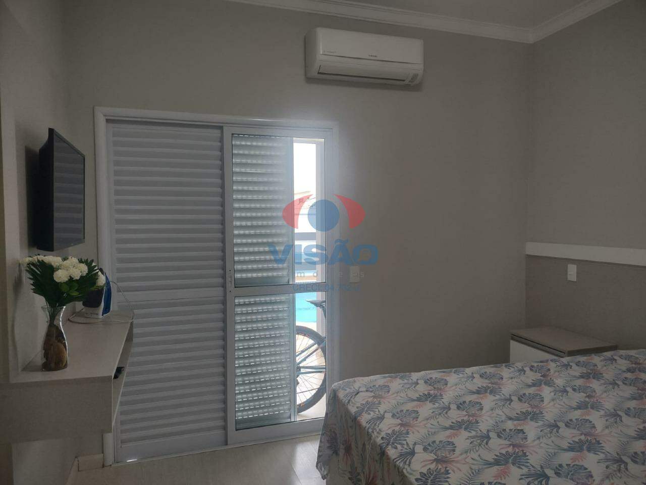 Casa em condomínio à venda no Jardim dos Lagos: 