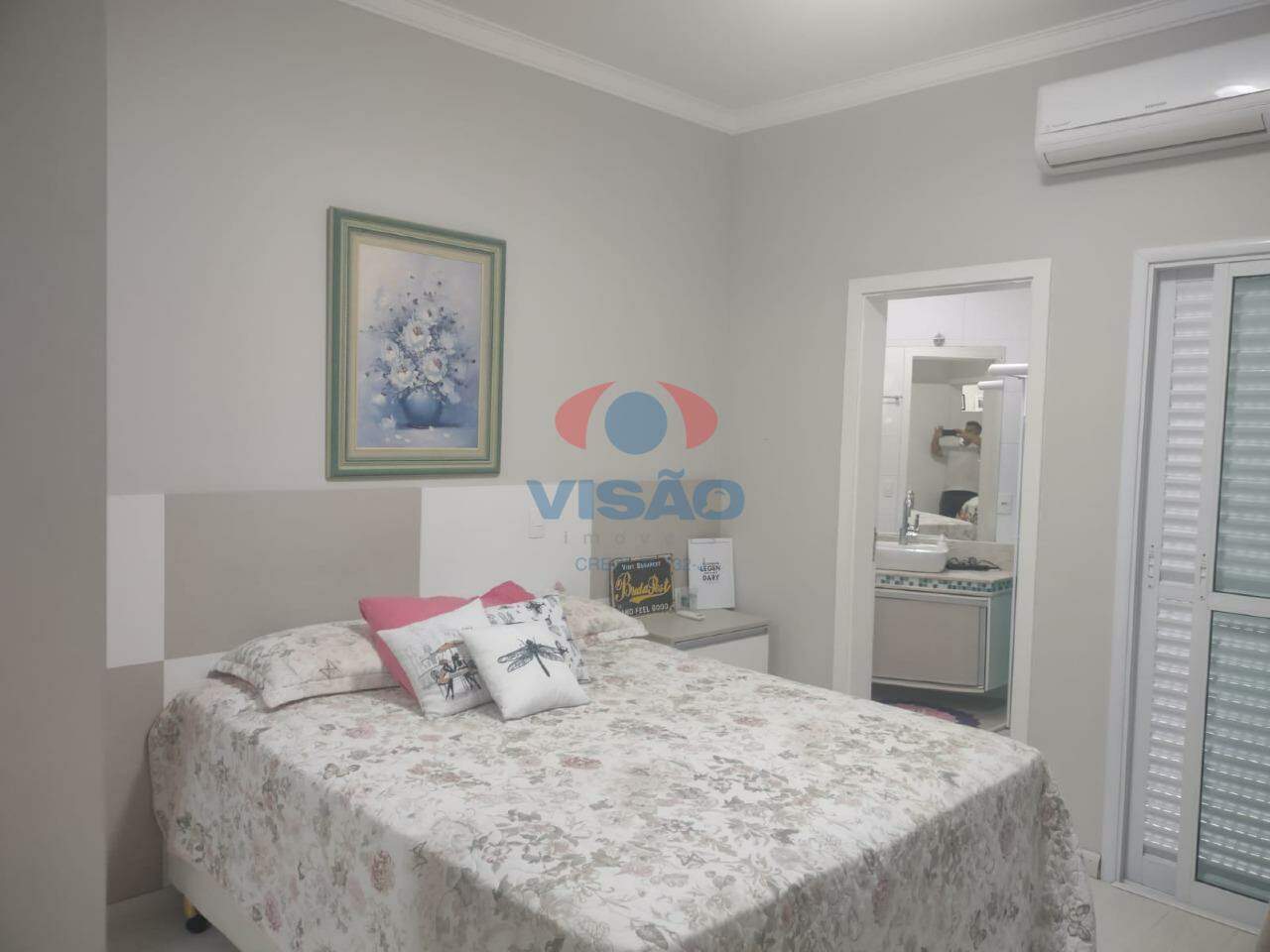 Casa em condomínio à venda no Jardim dos Lagos: 