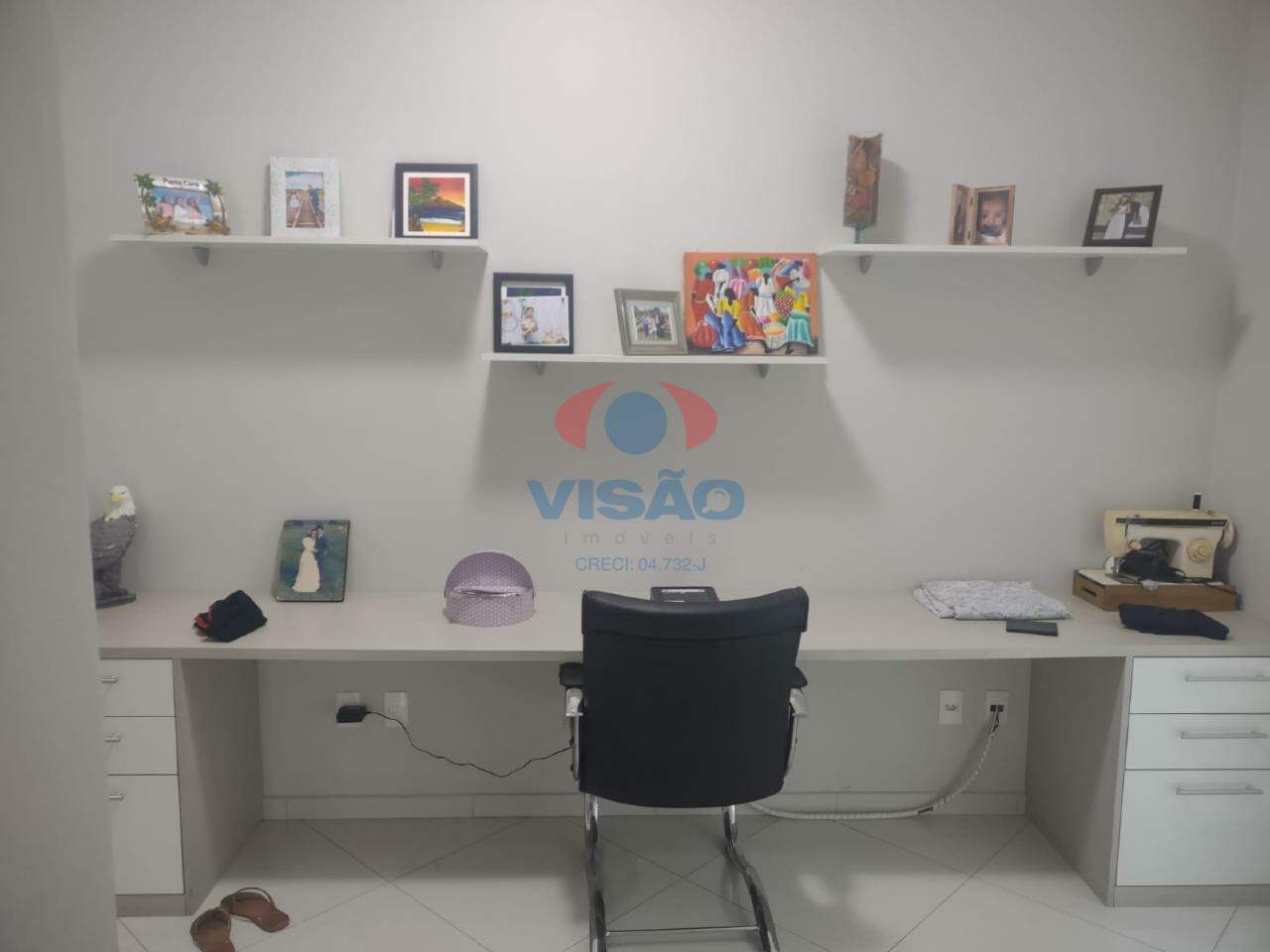 Casa em condomínio à venda no Jardim dos Lagos: 