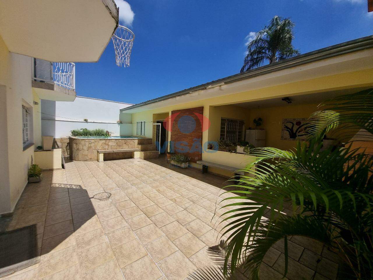 Casa - Sobrado à venda no Vila Suíça: 