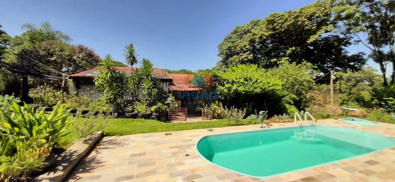 Sítio à venda no Tombadouro: 