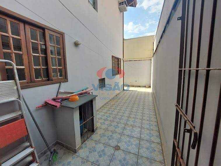 Casa - Sobrado à venda no Jardim Regina: 