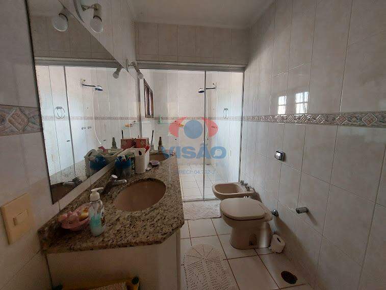 Casa - Sobrado à venda no Jardim Regina: 