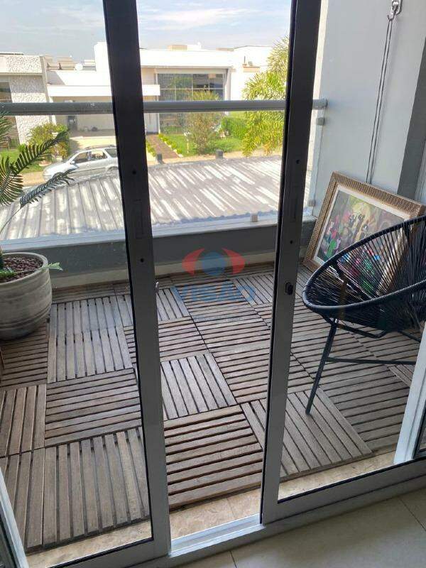 Casa em condomínio à venda no Jardim Esplanada: 