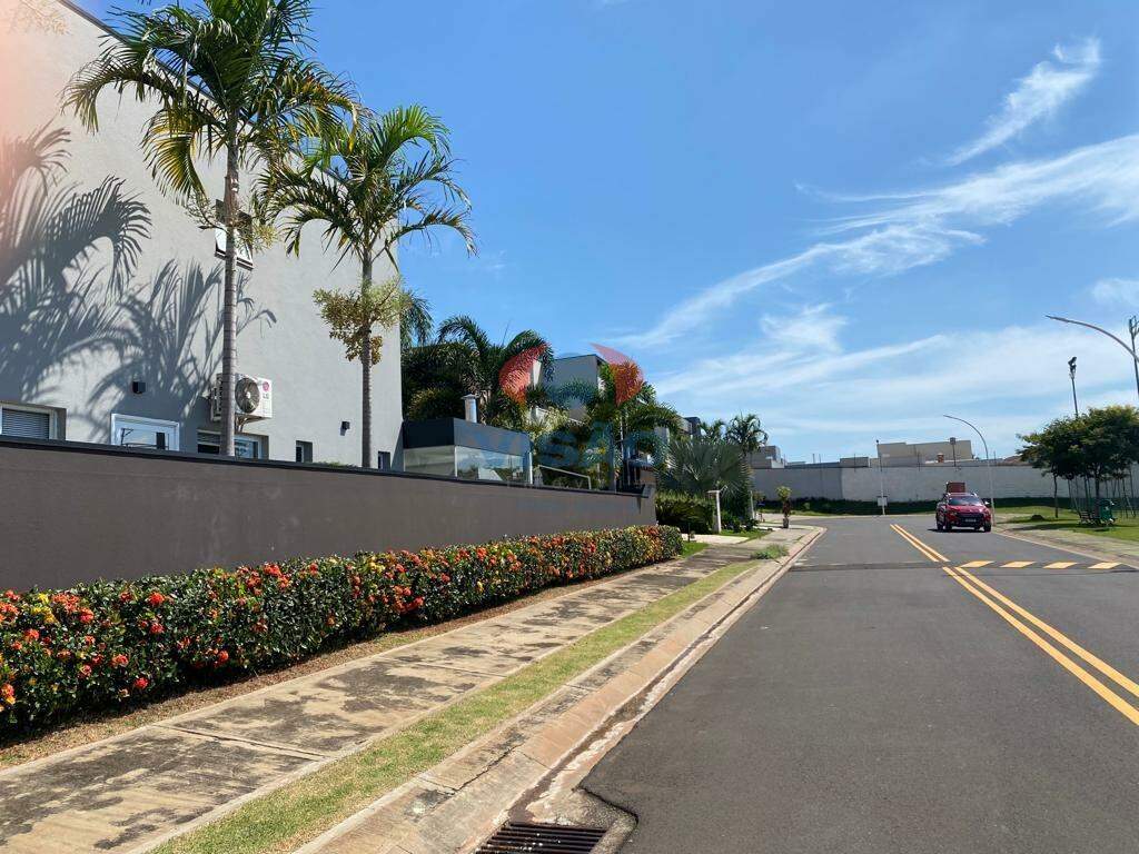 Casa em condomínio à venda no Jardim Esplanada: 