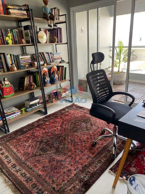 Casa em condomínio à venda no Jardim Esplanada: 