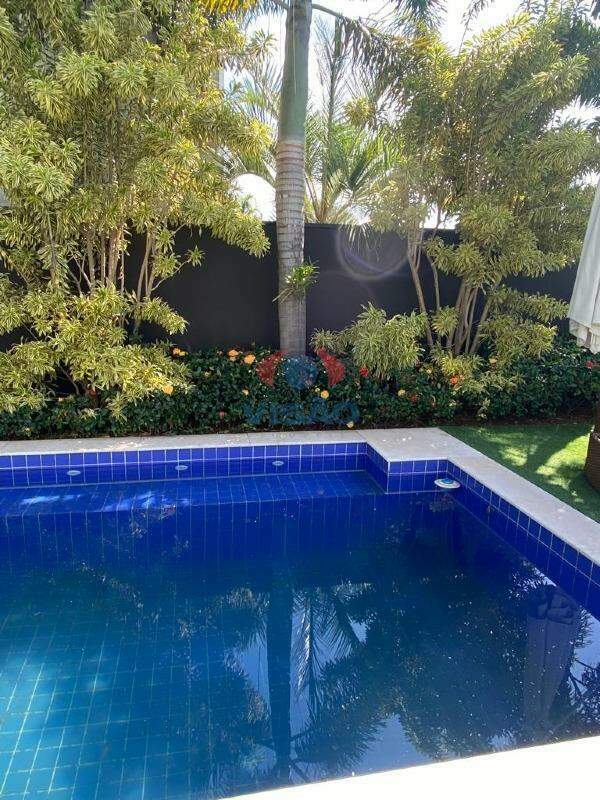Casa em condomínio à venda no Jardim Esplanada: 
