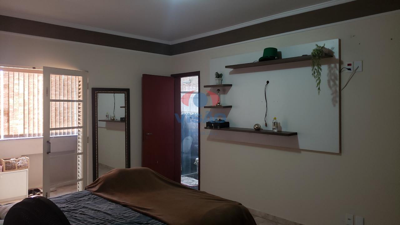 Casa - Sobrado à venda no Jardim Hubert: 