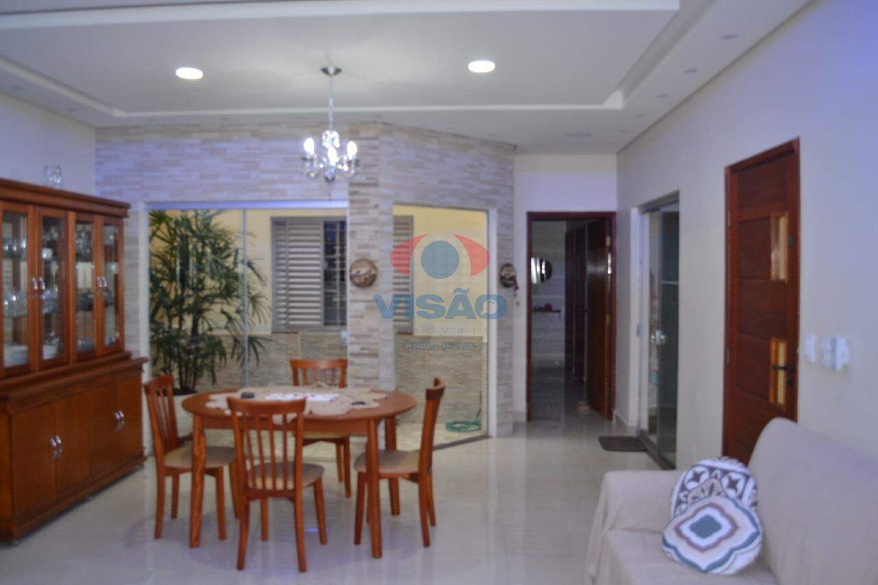 Casa à venda no Jardim Moacyr Arruda: 