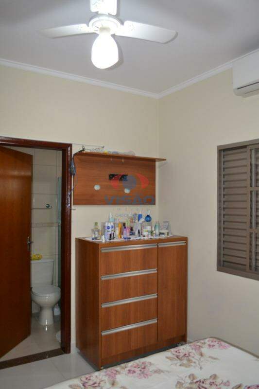 Casa à venda no Jardim Moacyr Arruda: 