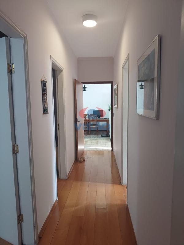 Casa à venda no Jardim América: 