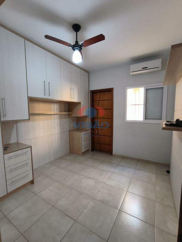 Casa para aluguel no Vila Furlan: 