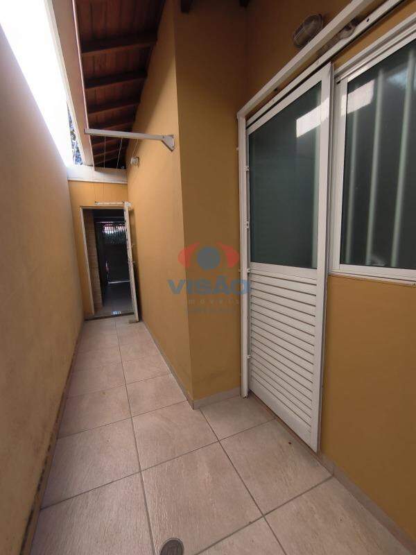 Casa para aluguel no Vila Furlan: 