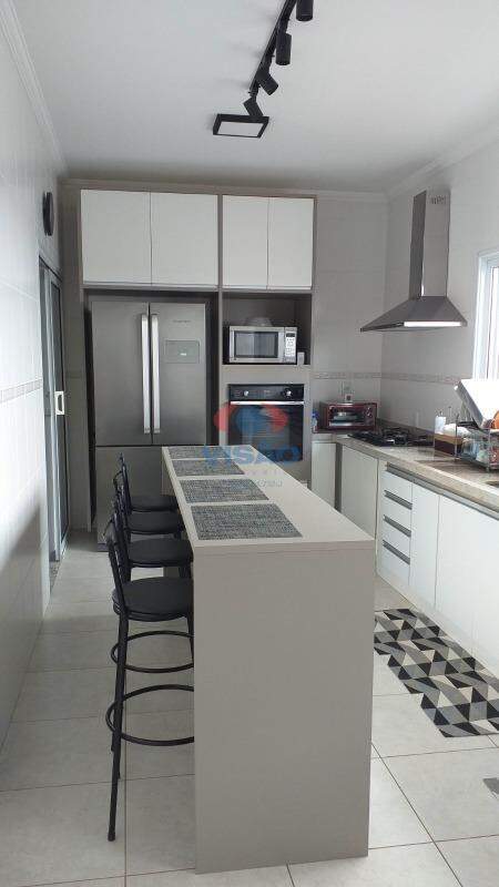 Casa em condomínio à venda no Jardim Reserva Bom Viver de Indaiatuba: