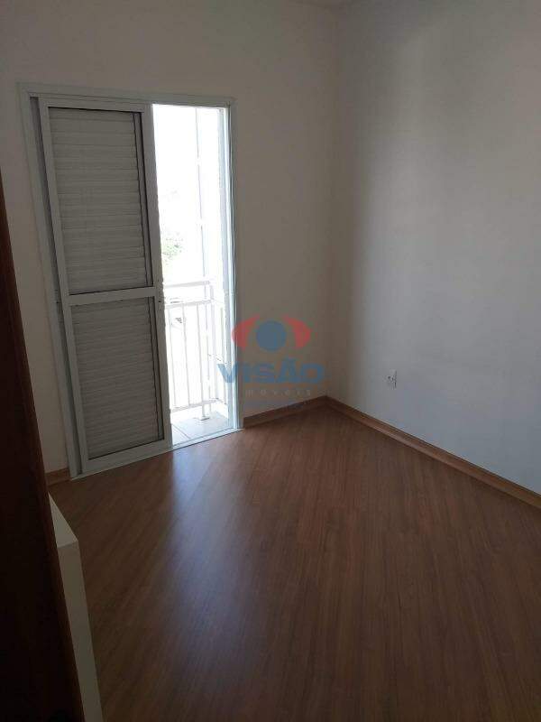Apartamento à venda no Jardim Santiago: 