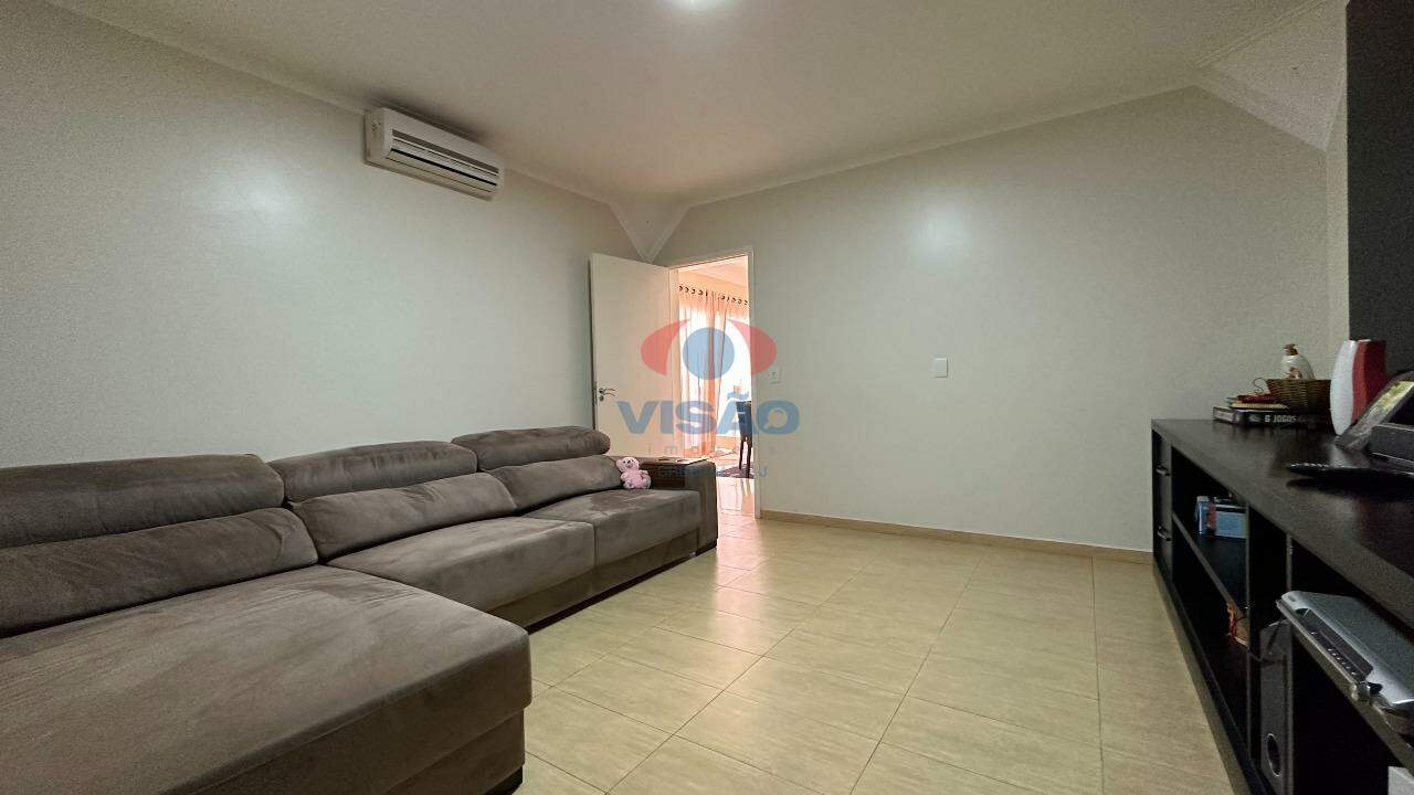 Casa em condomínio à venda no Jardim Vila Paradiso: 