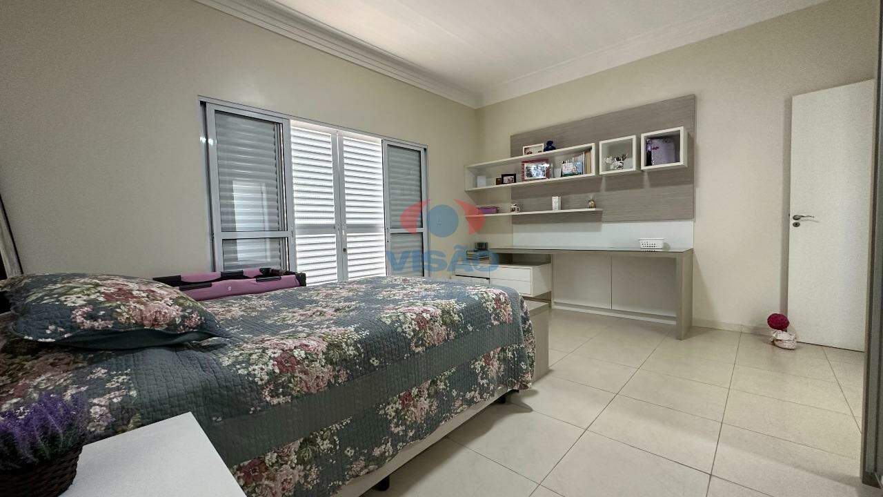 Casa em condomínio à venda no Jardim Vila Paradiso: 