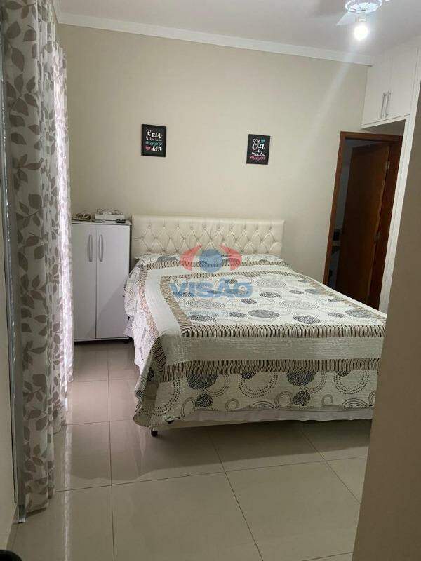 Casa à venda no Jardim Monte Carlo: