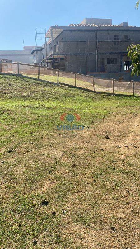 Terreno em condomínio à venda no Jardim Santa Rita: 