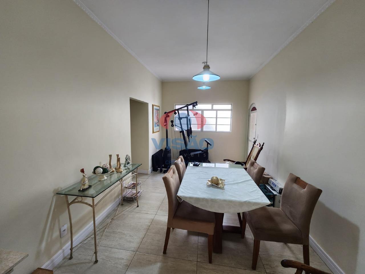 Casa à venda no Jardim Pau Preto: