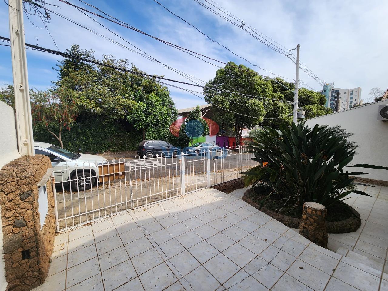 Casa à venda no Jardim Pau Preto: