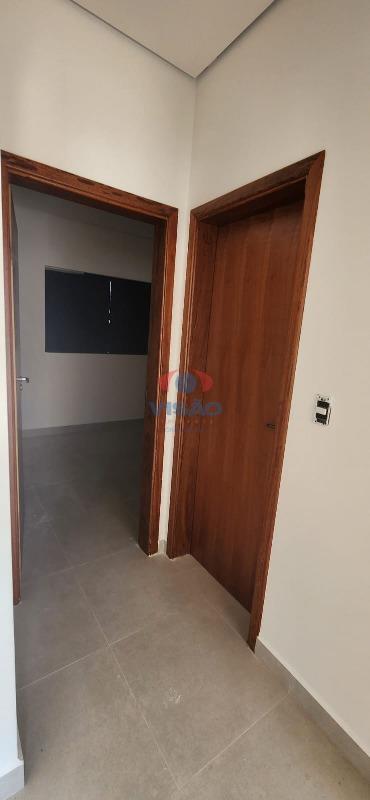 Casa à venda no Parque Barnabé: 