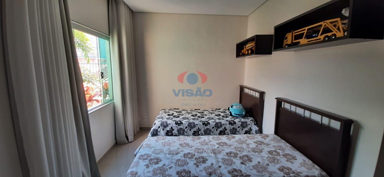 Casa - Sobrado à venda no Jardim Colonial: